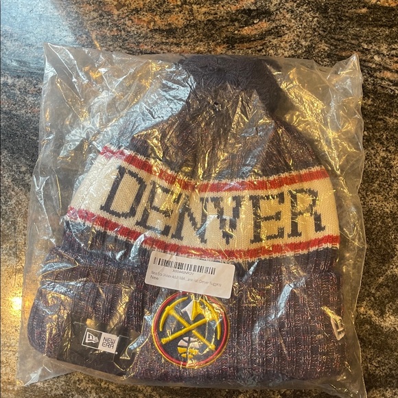 New Era NBA Officially Licensed Knit Cuffed Knit Pom Beanie  Hat Denver Nuggets - Picture 2 of 5